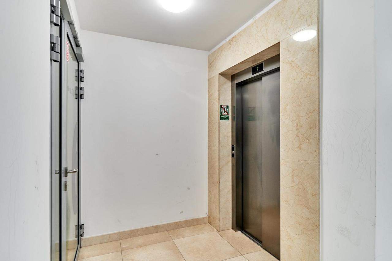 Apartments Wroclaw Pulaskiego By Noclegi Renters ภายนอก รูปภาพ