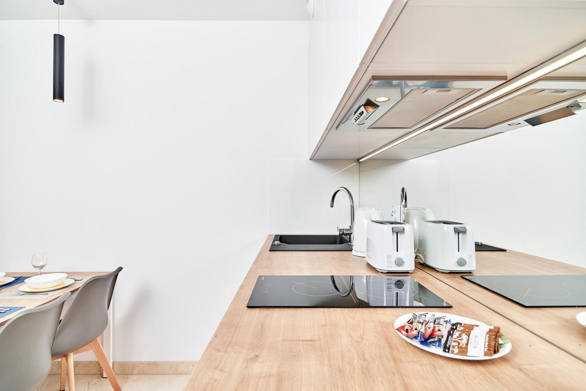 Apartments Wroclaw Pulaskiego By Noclegi Renters ภายนอก รูปภาพ