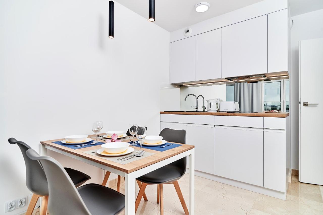 Apartments Wroclaw Pulaskiego By Noclegi Renters ภายนอก รูปภาพ